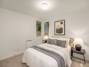 823 B 17th Avenue, Seattle WA 98144