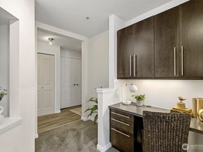 124 Bellevue Avenue E 306, Seattle WA 98102