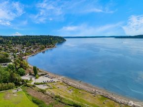 216 SW 192nd Street, Normandy Park WA 98166