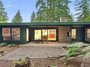 1521 150th Avenue SE, Bellevue WA 98007