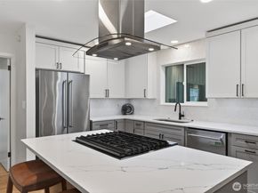 1521 150th Avenue SE, Bellevue WA 98007