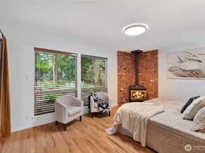 1521 150th Avenue SE, Bellevue WA 98007