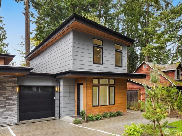 12710 NE 72nd Street, Kirkland WA 98033