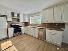 19431 107TH Avenue SE, Renton WA 98055