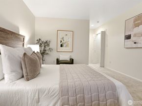 3406 W Government Way 7, Seattle WA 98199