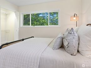 3406 W Government Way 7, Seattle WA 98199