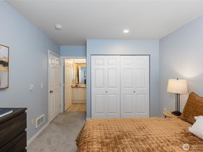 524 6th Avenue W 210, Seattle WA 98119