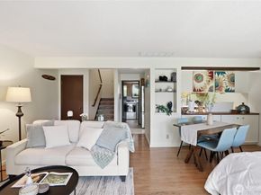 1041 Ihland Place NE, Bainbridge Island WA 98110