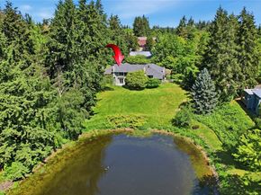 1041 Ihland Place NE, Bainbridge Island WA 98110