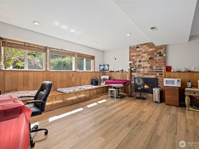 2521 Talbot Crest Drive S, Renton WA 98055