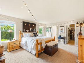 3923 221st Street SE, Bothell WA 98021