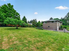 13332 173rd Avenue SE, Renton WA 98059
