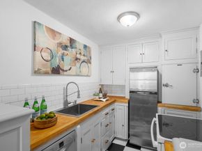 519 W Roy Street 413, Seattle WA 98119