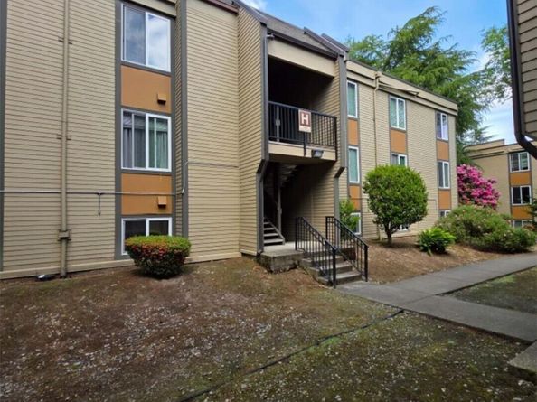 14605 34th Street NE h19, Bellevue WA 98007