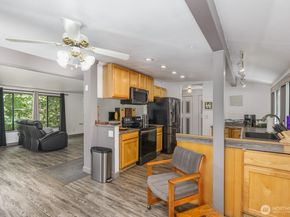 3827 212Th Street SW, Lynnwood WA 98036