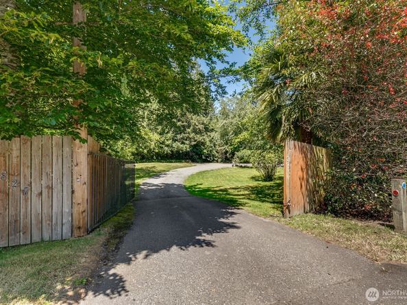 3827 212Th Street SW, Lynnwood WA 98036