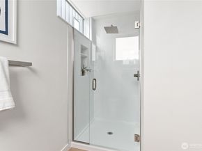 8849 Midvale Avenue N F, Seattle WA 98103