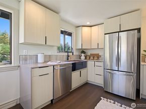 9100 Olympic View Drive, Edmonds WA 98026