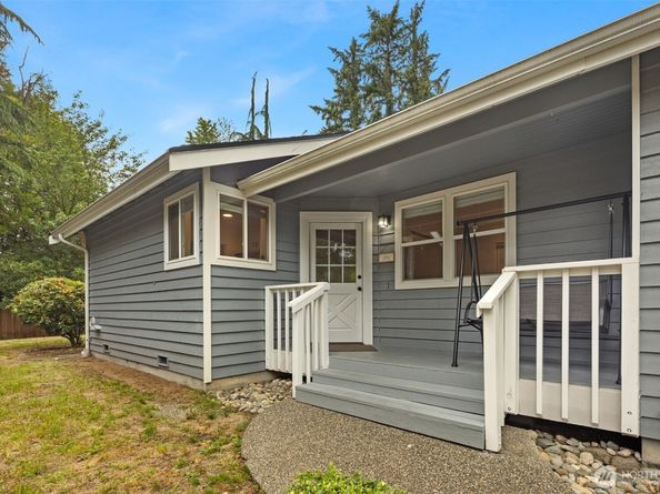 18913 136th Avenue NE, Woodinville WA 98072