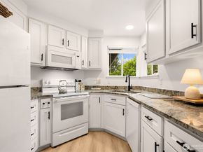 18913 136th Avenue NE, Woodinville WA 98072