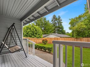 18913 136th Avenue NE, Woodinville WA 98072