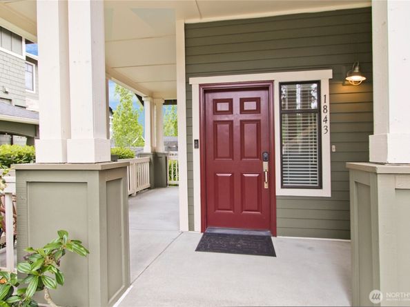 1843 NE Kenyon Court, Issaquah WA 98029