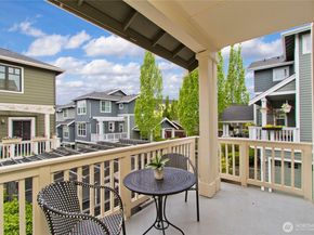 1843 NE Kenyon Court, Issaquah WA 98029