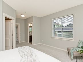 1843 NE Kenyon Court, Issaquah WA 98029