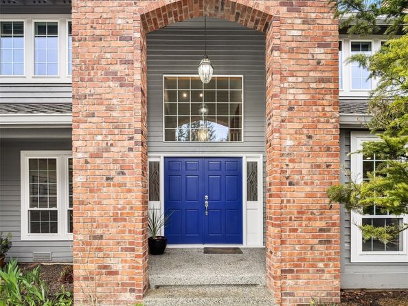 2122 221st Place NE, Sammamish WA 98074