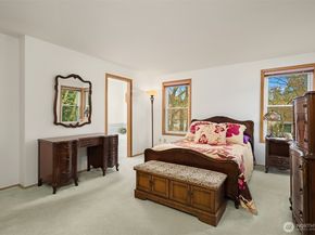 2122 221st Place NE, Sammamish WA 98074