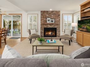 2122 221st Place NE, Sammamish WA 98074