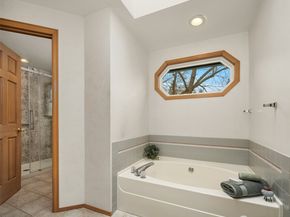 2122 221st Place NE, Sammamish WA 98074