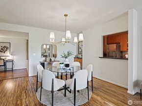 2760 76th Avenue SE 407, Mercer Island WA 98040