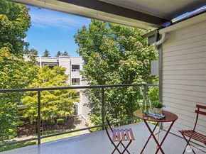 2760 76th Avenue SE 407, Mercer Island WA 98040
