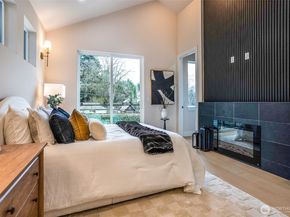 18607 104th Avenue NE A, Bothell WA 98011