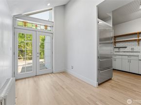 614 35th Avenue, Seattle WA 98122