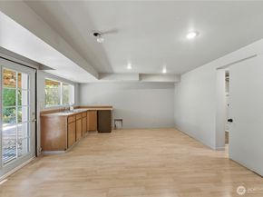614 35th Avenue, Seattle WA 98122