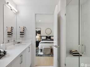 290 118th Avenue SE, Bellevue WA 98005