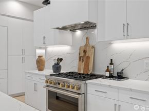 290 118th Avenue SE, Bellevue WA 98005