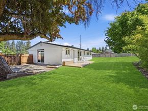 1615 N 196th Place, Shoreline WA 98133