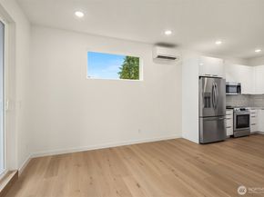 7334 25th Avenue NW, Seattle WA 98117