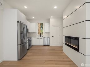 7334 25th Avenue NW, Seattle WA 98117