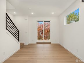 7334 25th Avenue NW, Seattle WA 98117