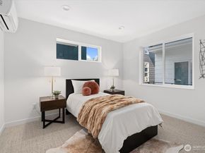 1762 NW 60th Street B, Seattle WA 98107