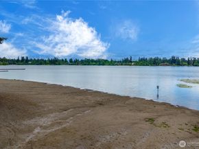 1030 118th Place SE, Everett WA 98208