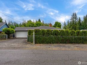 1030 118th Place SE, Everett WA 98208
