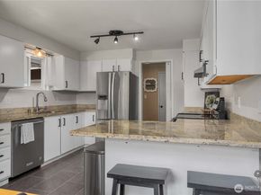1030 118th Place SE, Everett WA 98208