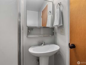 1030 118th Place SE, Everett WA 98208
