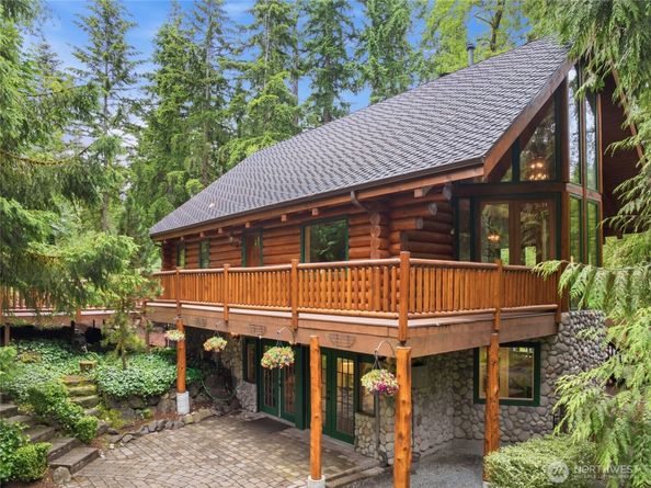 22005 SE 28th Street, Sammamish WA 98075