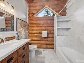 22005 SE 28th Street, Sammamish WA 98075